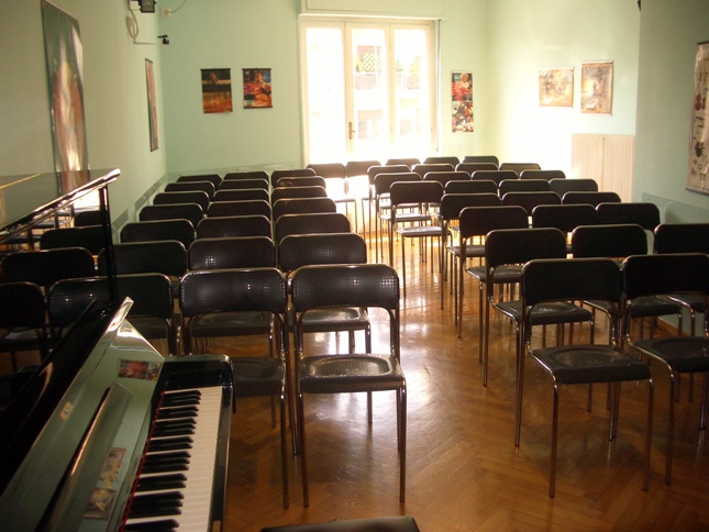 Elefthero Odeio's concert room